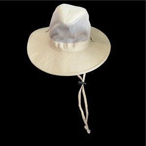 Solarweave Treated Cotton Safari Hat Large with 3” brim. 
Dorfman Pacific co.